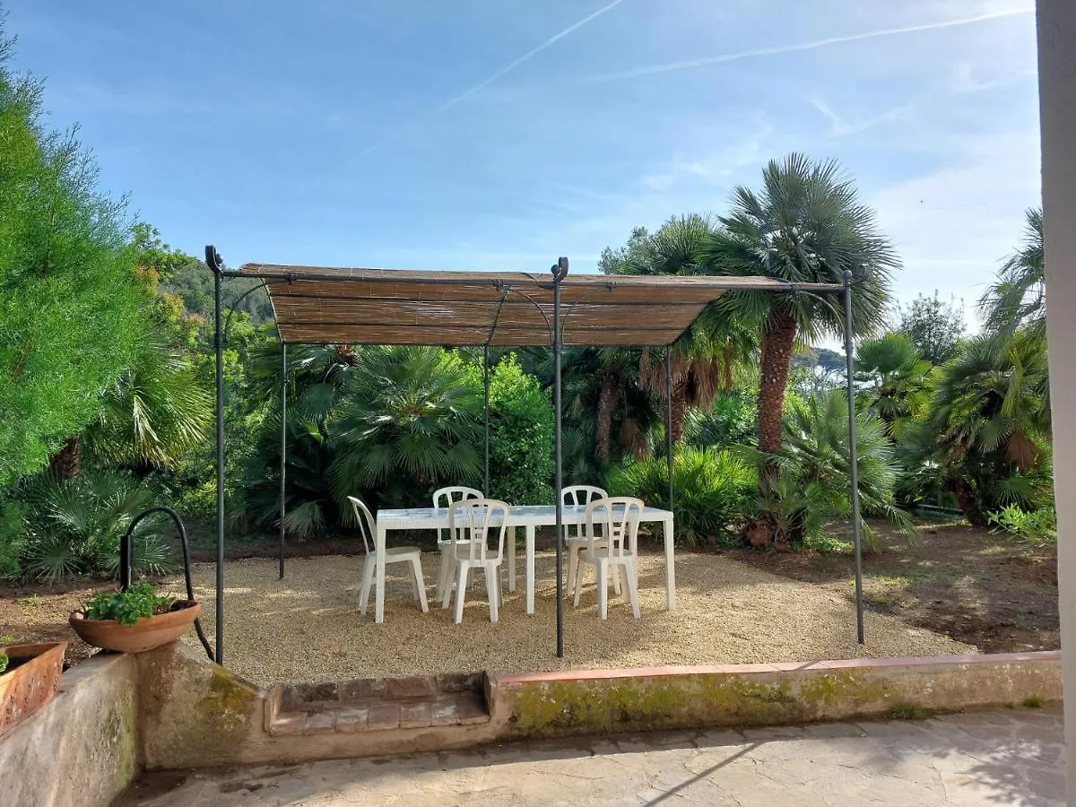 Villa Con Ampio Giardino A Due Passi Dal Mare Sant'Anna   Sant'Anna (Isola d'Elba)